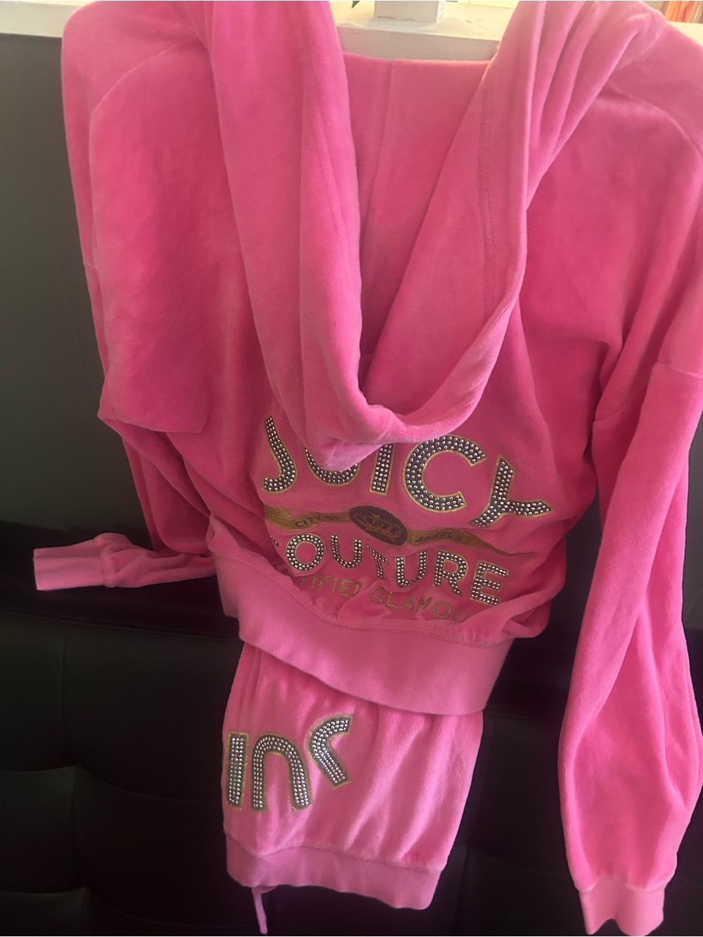 Juicy Couture Pink Velour Hoodie with Gold Zipper - Picture 4 of 5
